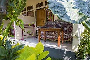 Van Santri Homestay Pemuteran