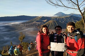 Van Santri Homestay Pemuteran