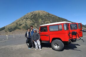 Van Santri Homestay Pemuteran