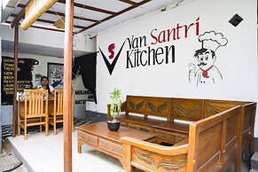 Van Santri Homestay Pemuteran