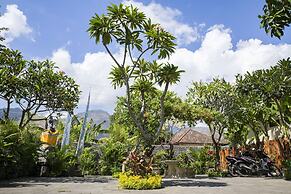 Van Santri Homestay Pemuteran