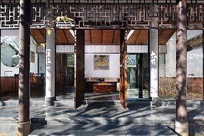 Kayumanis Yangshuo Private Villa & Spa