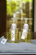 Kayumanis Yangshuo Private Villa & Spa