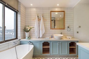 L.River Boutique Inn