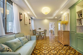 L.River Boutique Inn