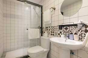 L.River Boutique Inn