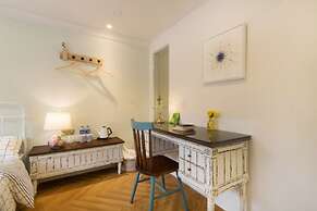 L.River Boutique Inn