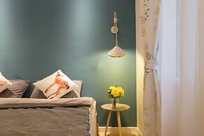 L.River Boutique Inn