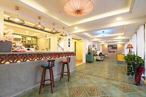 L.River Boutique Inn