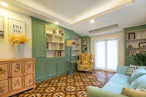 L.River Boutique Inn