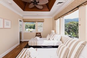 Villa Beach Palm Cove