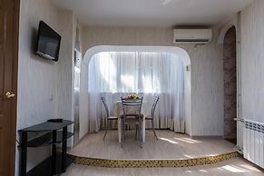 Cozy three bedroom apartment on Lenina