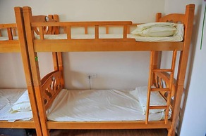 Yi Jia Ren Hostel