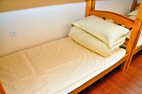 Yi Jia Ren Hostel