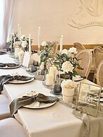 Hotel Garni BURG WALDENSTEIN