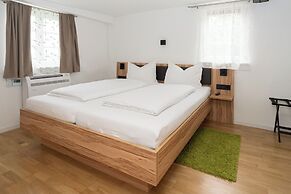 Hotel Garni BURG WALDENSTEIN