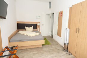 Hotel Garni BURG WALDENSTEIN