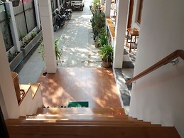Ma Ma Guest House
