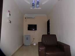 Moongate Hotel and Suites