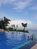 1 Bedroom Condo at One Pacific Residence