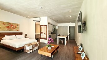 BEE Suites Santa Ana