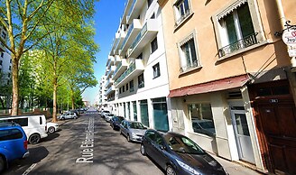 Good Night Inn Lyon