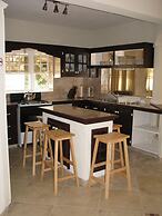 Maya's Bajan Villas - Unit B