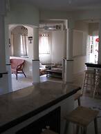 Maya's Bajan Villas - Unit B