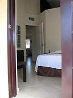 Maya's Bajan Villas - Unit B