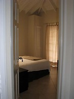 Maya's Bajan Villas - Unit B