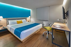 City Express Suites by Marriott Cancún Aeropuerto Riviera