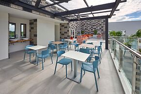 City Express Plus by Marriott Cancún Aeropuerto Riviera