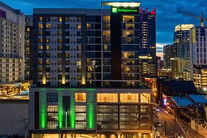 Holiday Inn & Suites Nashville Downtown - Broadway by IHG