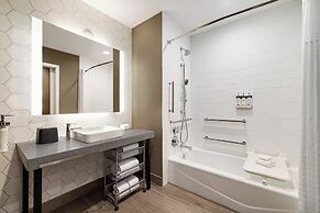 Holiday Inn & Suites Nashville Downtown - Broadway by IHG