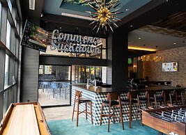 Holiday Inn & Suites Nashville Downtown - Broadway by IHG