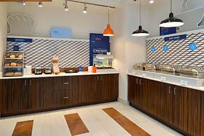 Holiday Inn Express And Suites Ottumwa by IHG