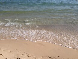 Sunset Beach Apartment