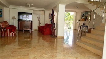 Manoir Adriana Hotel