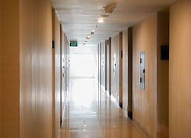 OYO Flagship 755 Appartel Grand Dhika City