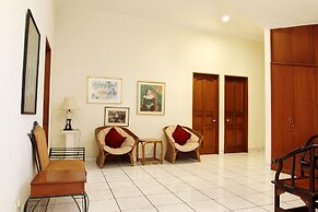 Super OYO 123 Puri Lotus