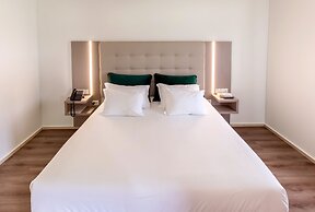 Oporto Airport & Business Hotel