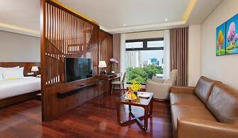 Orchids Saigon Hotel