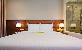 Orchids Saigon Hotel