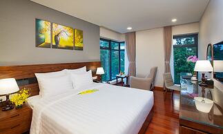 Orchids Saigon Hotel