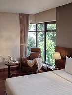 Orchids Saigon Hotel