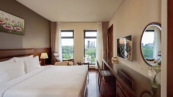 Orchids Saigon Hotel