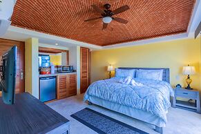 Isla 33 - Studio 2313