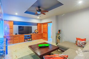 Isla 33 - 4 Bedroom PH #1301