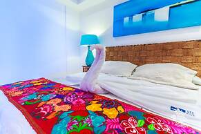 Deep Blue Condos - 301