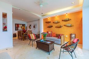 Deep Blue Condos - 202